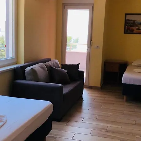 Apartment Vila Pergola